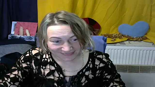 wLESLYMOSw online show from 01.08.25