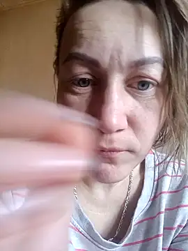 wLESLYMOSw online show from 02.09.25