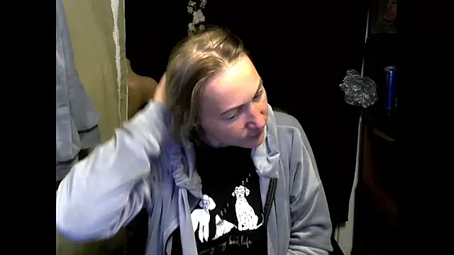 wLESLYMOSw online show from 09.27.25