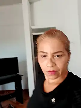 Snapshot of madonna101 chatting on 01.18.25 madonna101 online show from 01.18.25