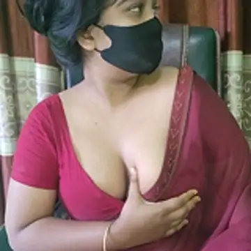 Snapshot of Kotha_-Moni chatting on 11.16.25 Kotha -Moni online show from 11.16.25