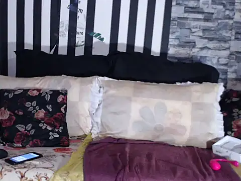 BigHotMatureXx online show from 10.15.25