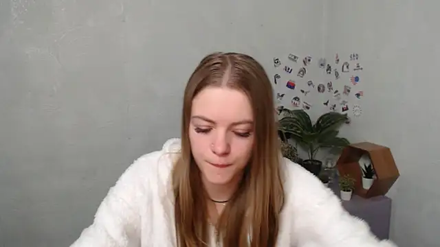 AliceFlirtt  online show from 11.04.25