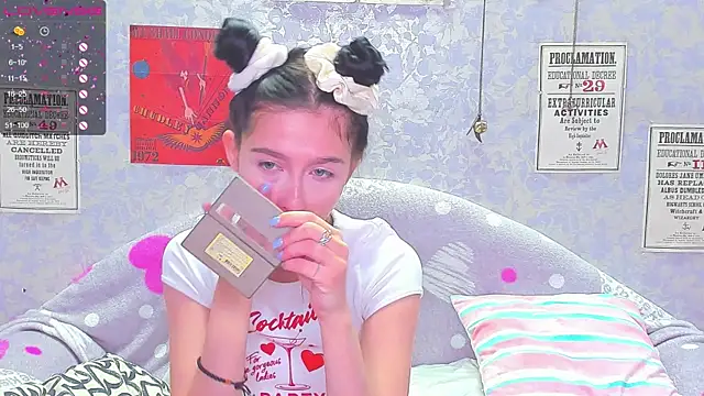 Vanessa Florence online show from 12.08.24