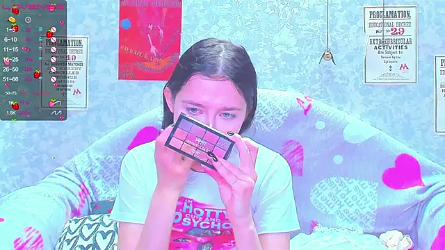 Vanessa Florence online show from 02.03.25