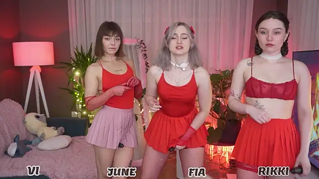 your favoritegirls online show from 10.06.25