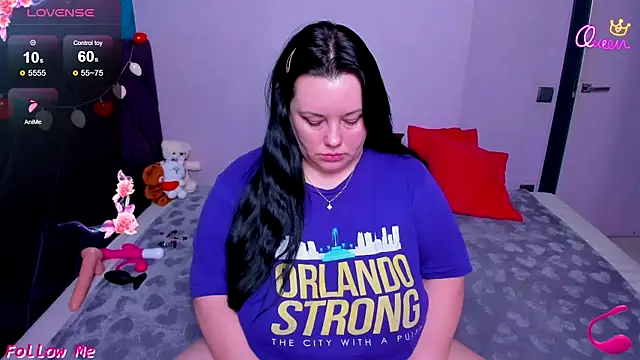 Snapshot of BubbleEmma chatting on 02.25.26 BubbleEmma online show from 02.25.26