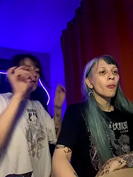 Dooubletroublee online show from 11.06.25