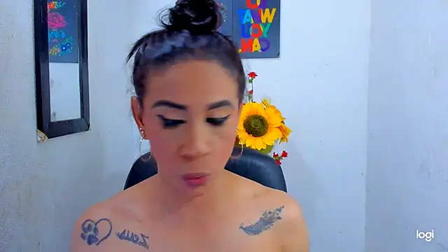 Snapshot of juanblakbigcock chatting on 11.22.25 juanblakbigcock online show from 11.22.25