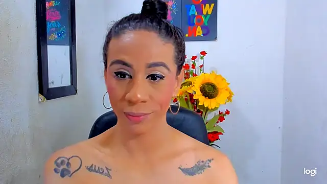 Snapshot of juanblakbigcock chatting on 11.25.25 juanblakbigcock online show from 11.25.25