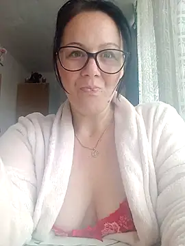 Snapshot of fekete_demon chatting on 11.23.25 fekete demon online show from 11.23.25