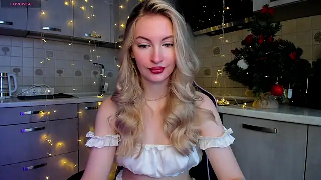 Snapshot of Kimmy_powell chatting on 12.12.24 Kimmy powell online show from 12.12.24