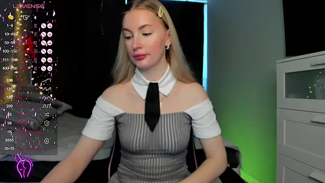 Snapshot of Kimmy_powell chatting on 02.24.25 Kimmy powell online show from 02.24.25