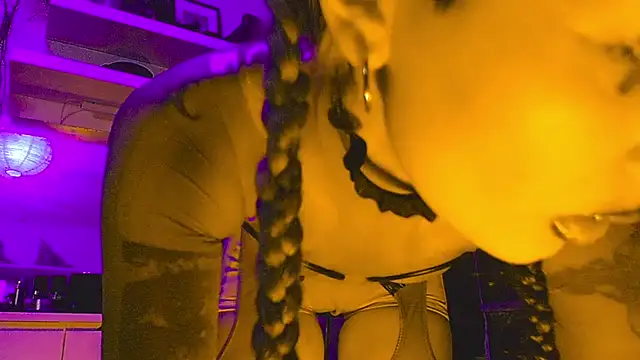 Snapshot of god_x_girl chatting on 12.20.24 god x girl online show from 12.20.24