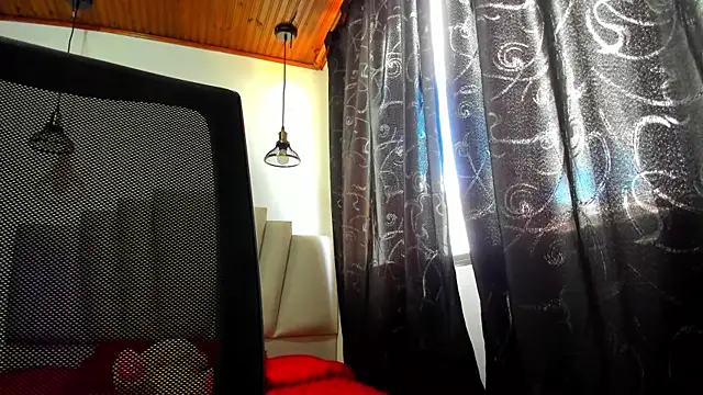 Snapshot of samantha__wilson chatting on 10.24.25 samantha wilson online show from 10.24.25