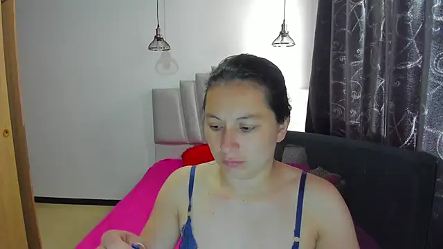 Snapshot of samantha__wilson chatting on 10.30.25 samantha wilson online show from 10.30.25