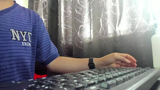 Snapshot of samantha__wilson chatting on 11.14.25 samantha wilson online show from 11.14.25