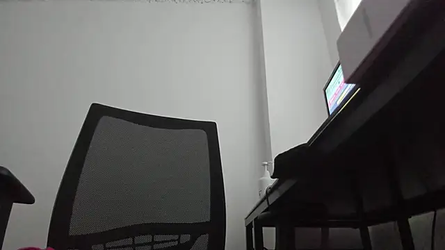 Snapshot of samantha__wilson chatting on 12.15.25 samantha wilson online show from 12.15.25