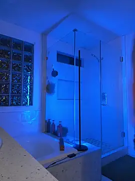 El Gizmo online show from 12.18.25