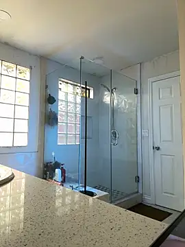 El Gizmo online show from 12.22.25