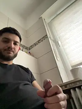 Snapshot of Furko_33 chatting on 02.14.25 Furko 33 online show from 02.14.25