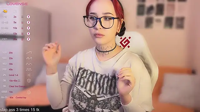 Snapshot of AnastasiaSun chatting on 01.11.26 AnastasiaSun online show from 01.11.26