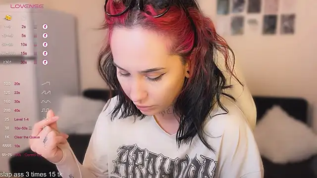 Snapshot of AnastasiaSun chatting on 01.31.26 AnastasiaSun online show from 01.31.26