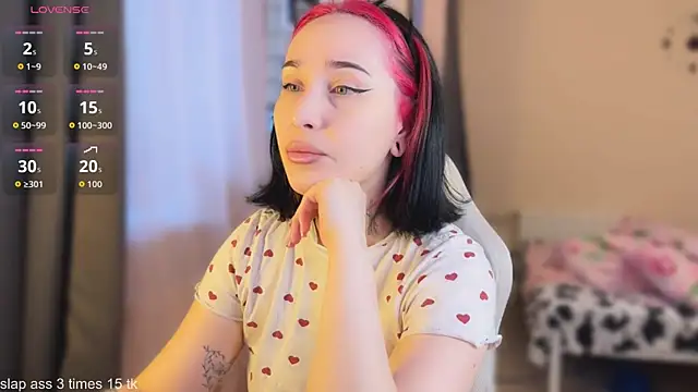 Snapshot of AnastasiaSun chatting on 02.22.26 AnastasiaSun online show from 02.22.26