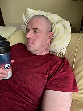 Snapshot of Evolite123 chatting on 01.28.25 Evolite123 online show from 01.28.25