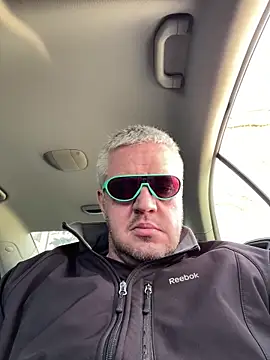 Snapshot of Evolite123 chatting on 03.17.25 Evolite123 online show from 03.17.25