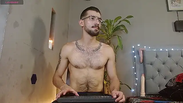 Mr WhiteCock online show from 03.02.25