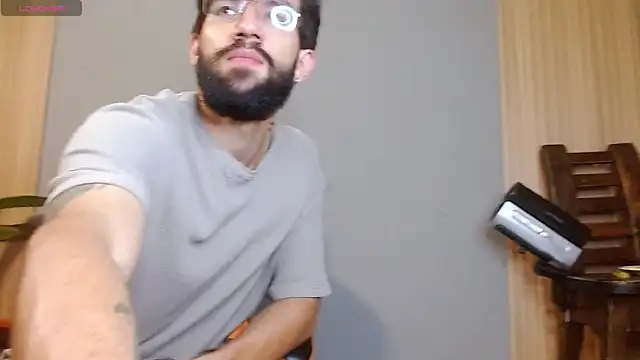 Mr WhiteCock online show from 10.04.25