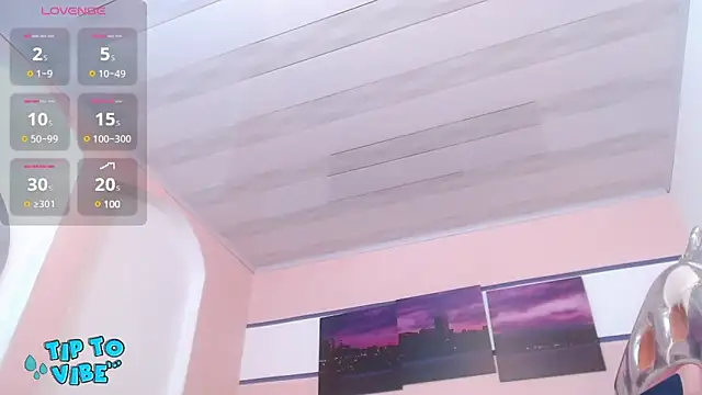 tamarafoxy  online show from 12.03.24