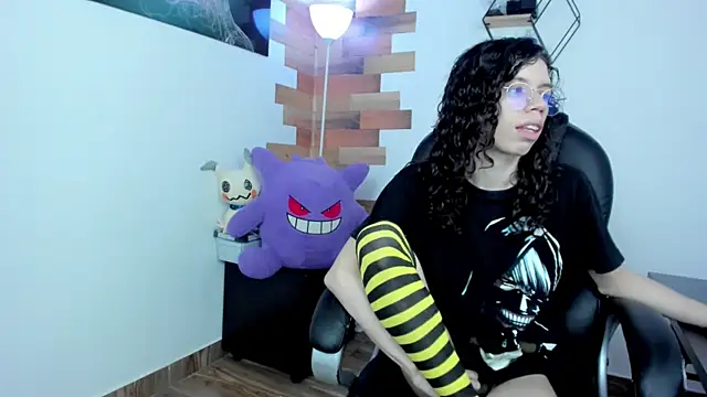 Angel Dust18 online show from 01.18.25