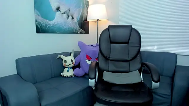 Angel Dust18 online show from 09.28.25