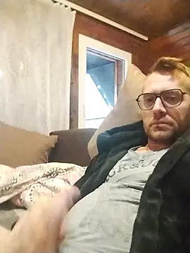 Snapshot of tomee83 chatting on 11.06.25 tomee83 online show from 11.06.25