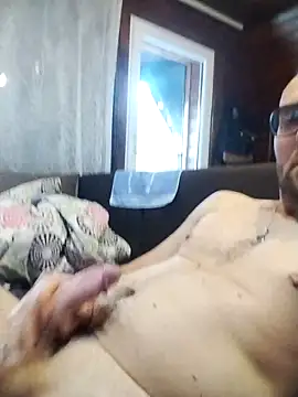 Snapshot of tomee83 chatting on 11.18.25 tomee83 online show from 11.18.25