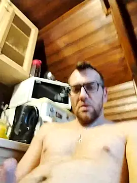 Snapshot of tomee83 chatting on 12.05.25 tomee83 online show from 12.05.25