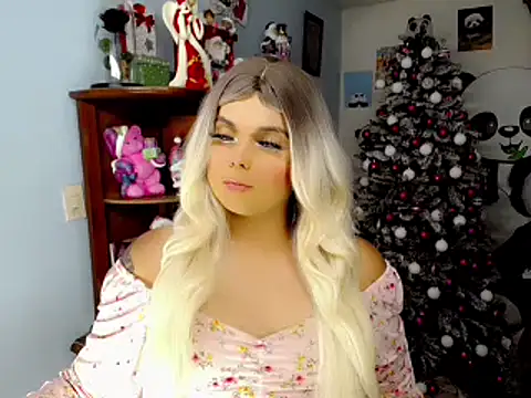 Snapshot of SweetKim21 chatting on 12.20.24 SweetKim21 online show from 12.20.24