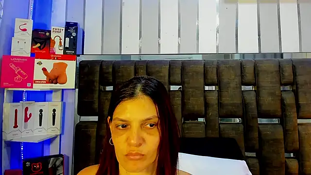 Snapshot of KatteMoss chatting on 06.07.26 KatteMoss online show from 06.07.26