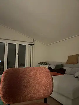 Snapshot of Its_Jade chatting on 11.08.25 Its Jade online show from 11.08.25