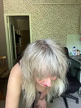 EsterHotMilf online show from 06.17.26
