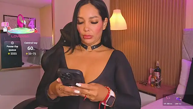 Dakota diaz  online show from 11.27.25