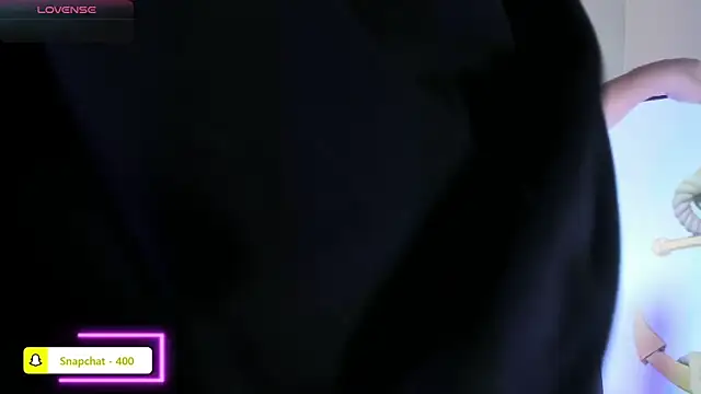 Snapshot of Umarani_ chatting on 04.17.26 Umarani online show from 04.17.26