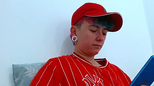 tomboyblue online show from 11.08.25