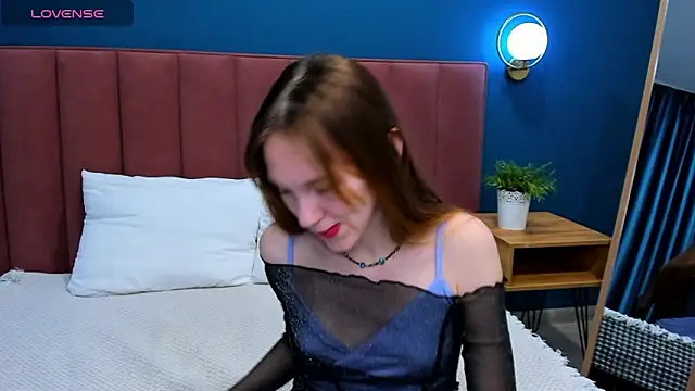 VanillaKelly online show from 02.28.25