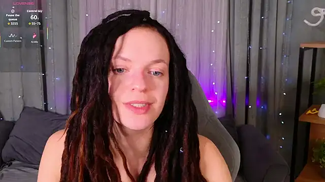 Snapshot of CoreyJane chatting on 06.01.26 CoreyJane online show from 06.01.26