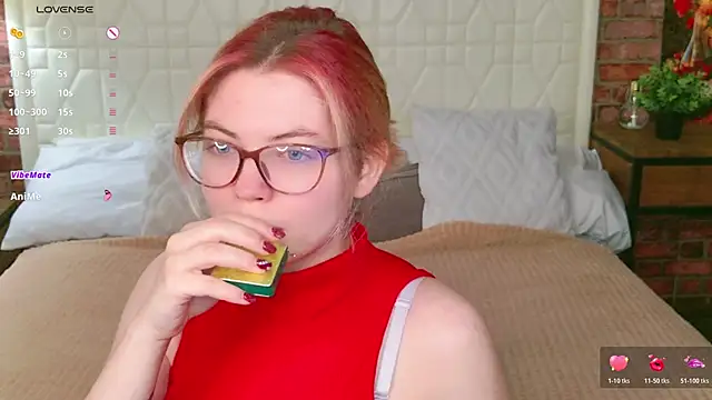 Lisa Adam online show from 01.12.26