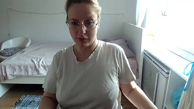 MariaValentine online show from 03.21.26