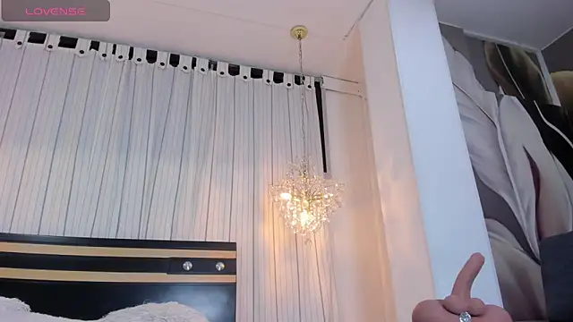 Snapshot of DahianaLincoln chatting on 01.19.25 DahianaLincoln online show from 01.19.25